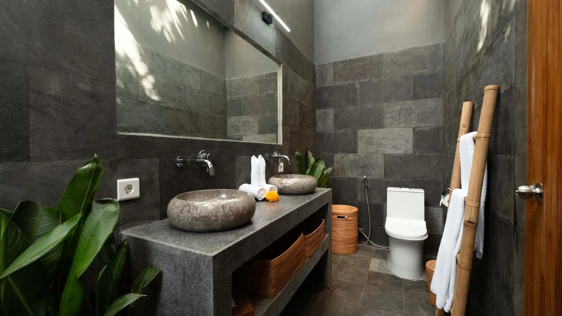 Villa Alami By Villa Finder Seminyak Indonésie